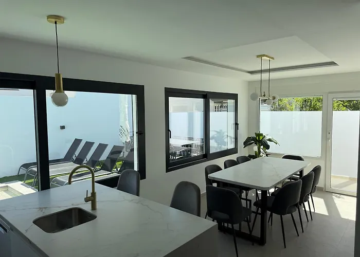 Villa Jupiter By Albir Proper