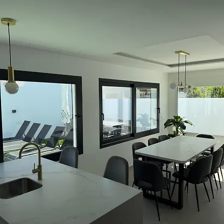 Villa Jupiter By Albir Proper